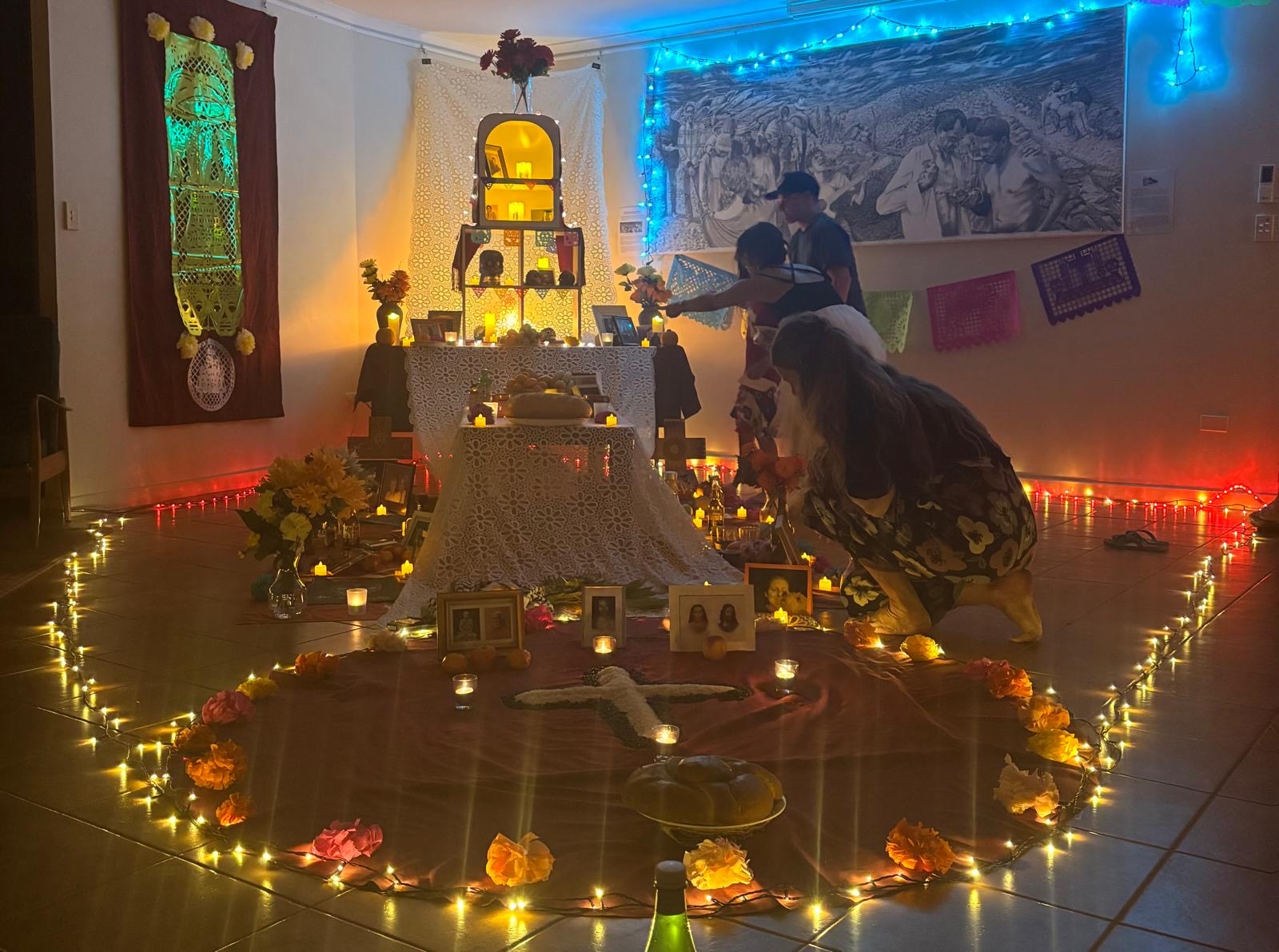 2025 Ofrenda Fran Pegrem (left) with Nicola Pitt (right)
